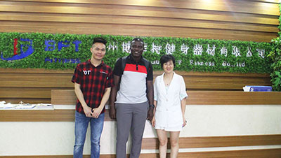 加纳老客户再次采购芭乐视频在线观看污健身器材