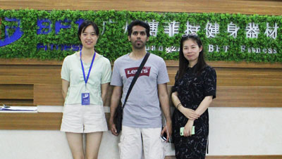 卡塔尔客户来中国采购芭乐视频在线观看污健身房器材 